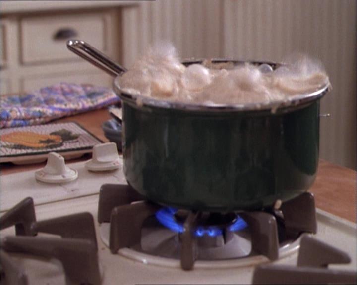 Charmed-Online-dot-net_112TheWendigo0550.jpg Charmed-Online-dot-net_112TheWendigo0550.jpg