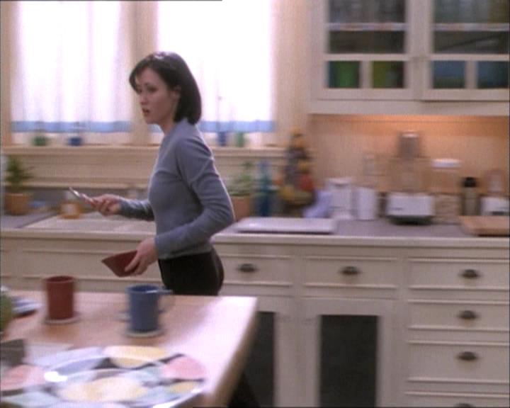 Charmed-Online-dot-net_112TheWendigo0554.jpg Charmed-Online-dot-net_112TheWendigo0554.jpg