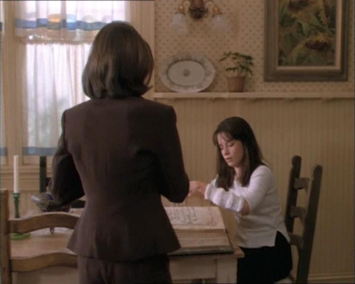 Charmed-Online-dot-net_112TheWendigo0620.jpg Charmed-Online-dot-net_112TheWendigo0620.jpg