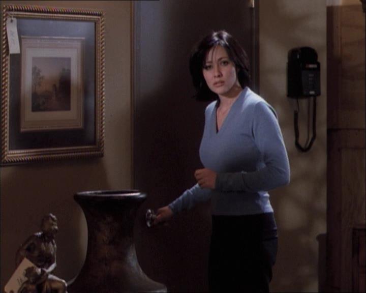 Charmed-Online-dot-net_112TheWendigo0713.jpg Charmed-Online-dot-net_112TheWendigo0713.jpg