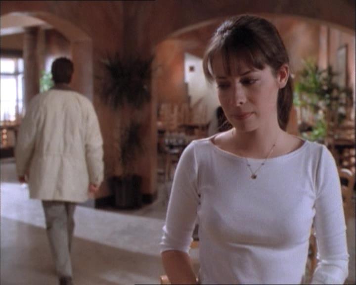 Charmed-Online-dot-net_112TheWendigo0873.jpg Charmed-Online-dot-net_112TheWendigo0873.jpg