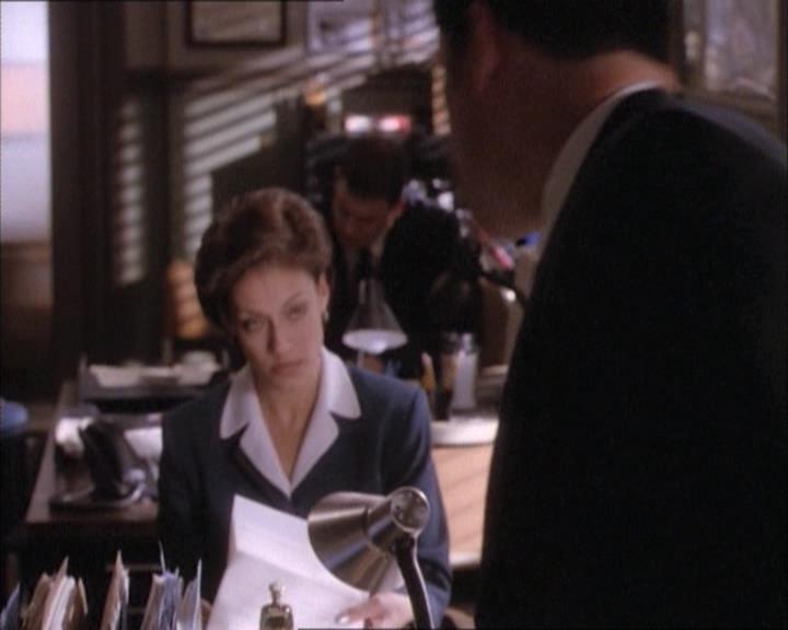 Charmed-Online-dot-net_112TheWendigo0906.jpg Charmed-Online-dot-net_112TheWendigo0906.jpg