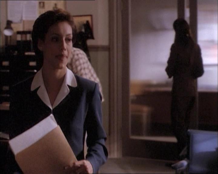 Charmed-Online-dot-net_112TheWendigo0925.jpg Charmed-Online-dot-net_112TheWendigo0925.jpg