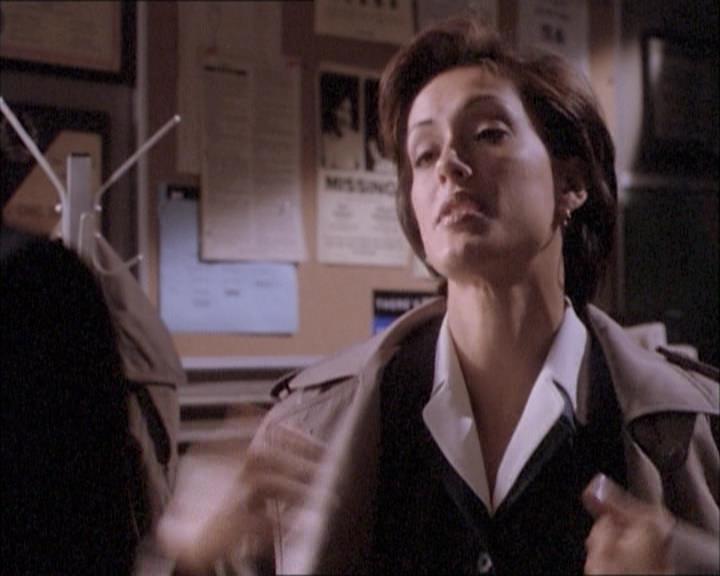 Charmed-Online-dot-net_112TheWendigo0932.jpg Charmed-Online-dot-net_112TheWendigo0932.jpg