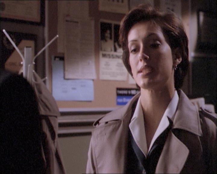 Charmed-Online-dot-net_112TheWendigo0933.jpg Charmed-Online-dot-net_112TheWendigo0933.jpg