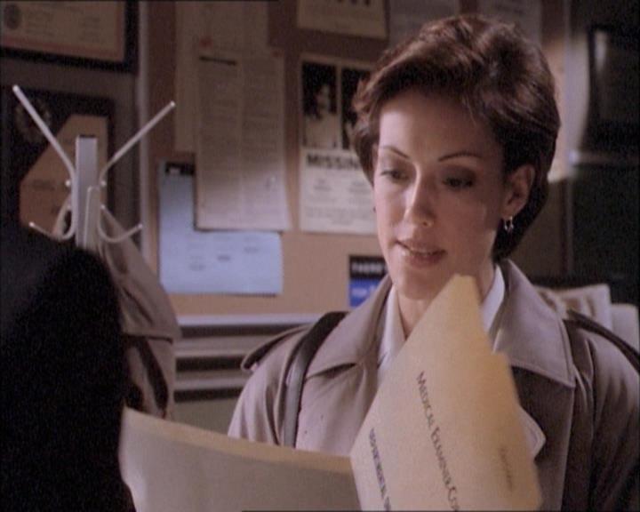 Charmed-Online-dot-net_112TheWendigo0943.jpg Charmed-Online-dot-net_112TheWendigo0943.jpg