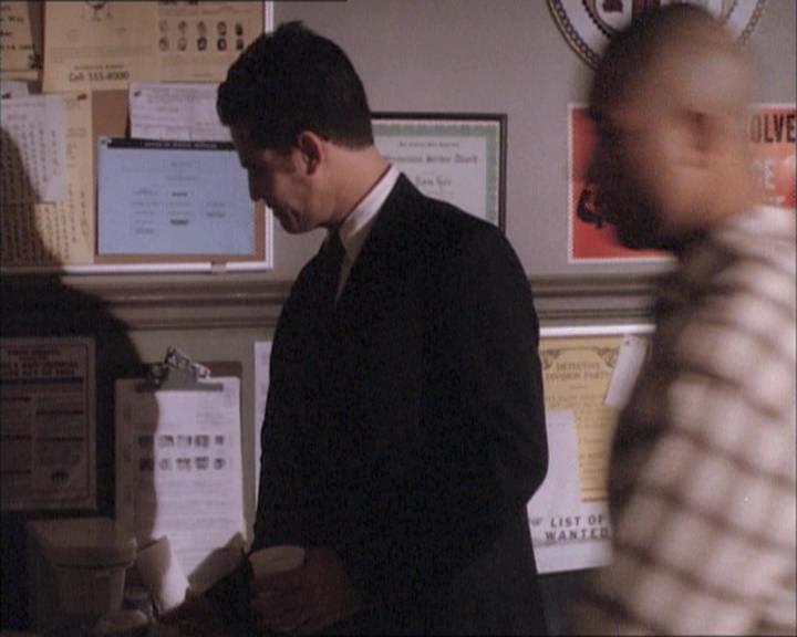 Charmed-Online-dot-net_112TheWendigo0964.jpg Charmed-Online-dot-net_112TheWendigo0964.jpg