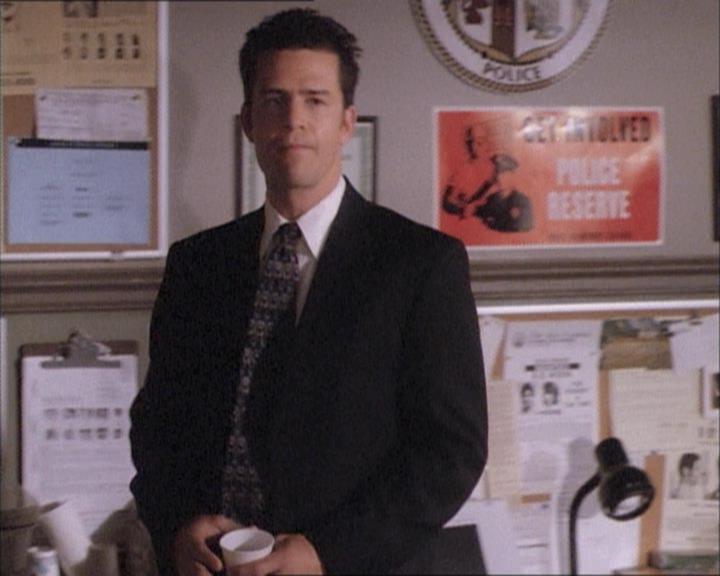 Charmed-Online-dot-net_112TheWendigo0965.jpg Charmed-Online-dot-net_112TheWendigo0965.jpg