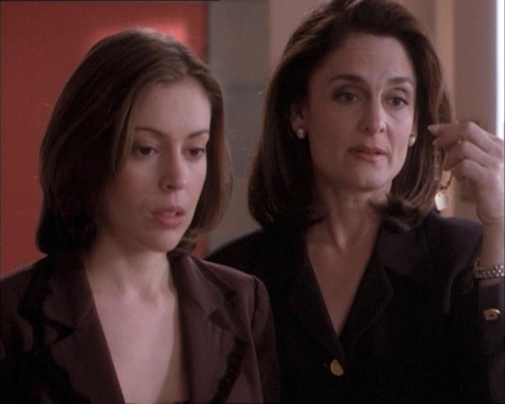 Charmed-Online-dot-net_112TheWendigo1147.jpg Charmed-Online-dot-net_112TheWendigo1147.jpg