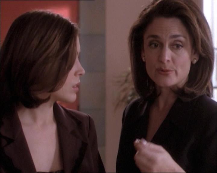 Charmed-Online-dot-net_112TheWendigo1149.jpg Charmed-Online-dot-net_112TheWendigo1149.jpg