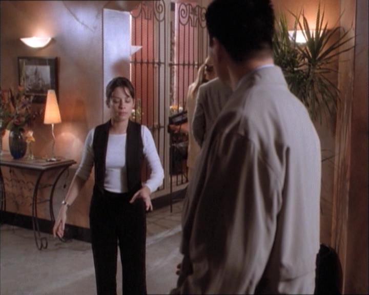 Charmed-Online-dot-net_112TheWendigo1179.jpg Charmed-Online-dot-net_112TheWendigo1179.jpg