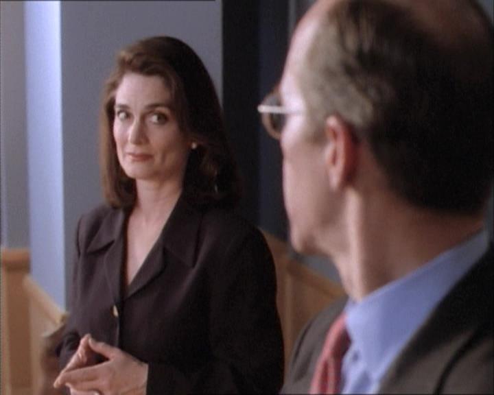 Charmed-Online-dot-net_112TheWendigo1393.jpg Charmed-Online-dot-net_112TheWendigo1393.jpg