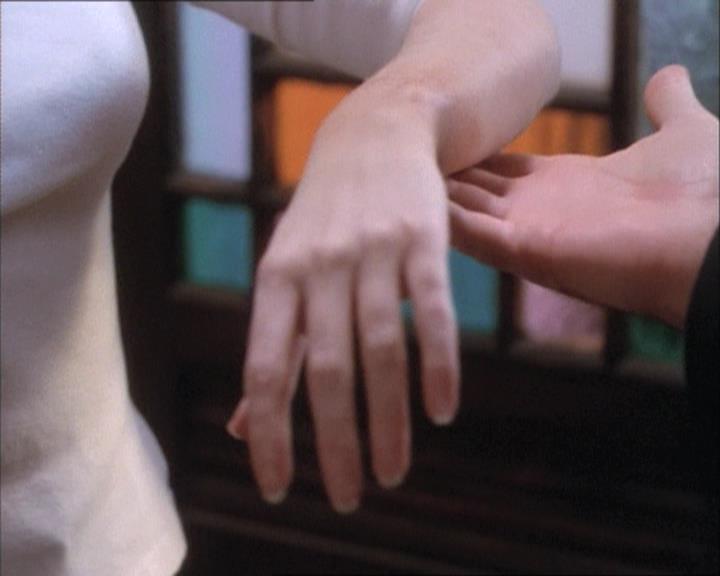 Charmed-Online-dot-net_112TheWendigo1423.jpg Charmed-Online-dot-net_112TheWendigo1423.jpg