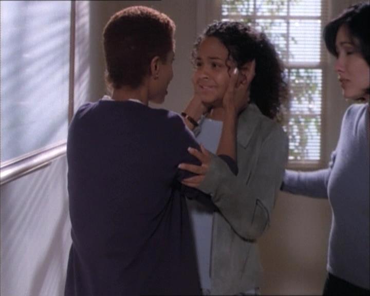 Charmed-Online-dot-net_112TheWendigo1653.jpg Charmed-Online-dot-net_112TheWendigo1653.jpg