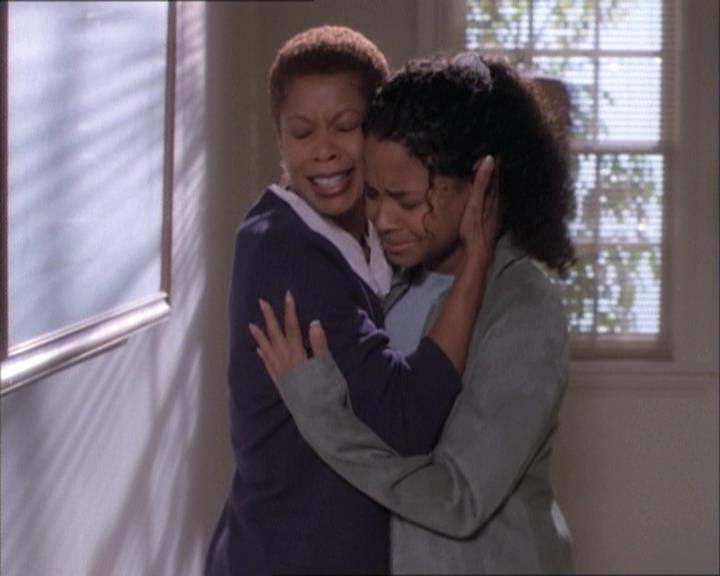 Charmed-Online-dot-net_112TheWendigo1655.jpg Charmed-Online-dot-net_112TheWendigo1655.jpg