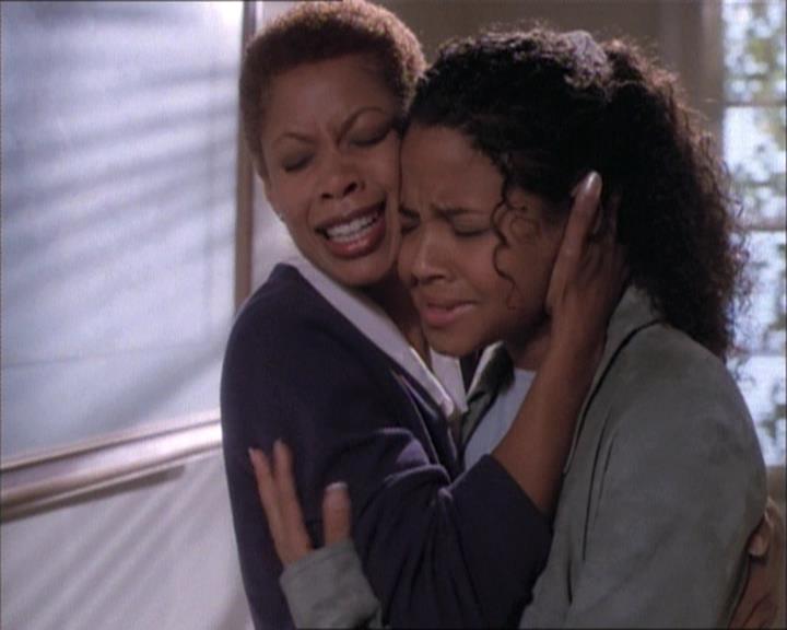 Charmed-Online-dot-net_112TheWendigo1659.jpg Charmed-Online-dot-net_112TheWendigo1659.jpg