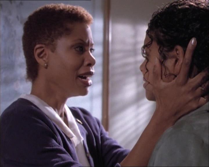 Charmed-Online-dot-net_112TheWendigo1665.jpg Charmed-Online-dot-net_112TheWendigo1665.jpg