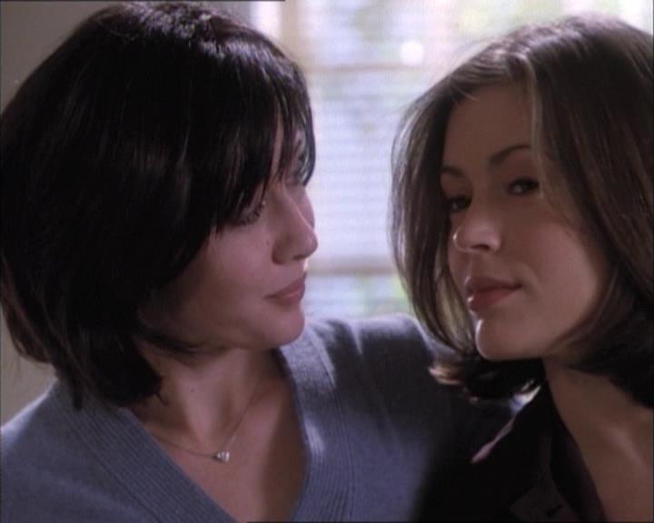 Charmed-Online-dot-net_112TheWendigo1680.jpg Charmed-Online-dot-net_112TheWendigo1680.jpg