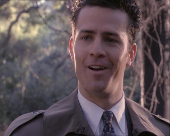 Charmed-Online-dot-net_112TheWendigo1786.jpg Charmed-Online-dot-net_112TheWendigo1786.jpg