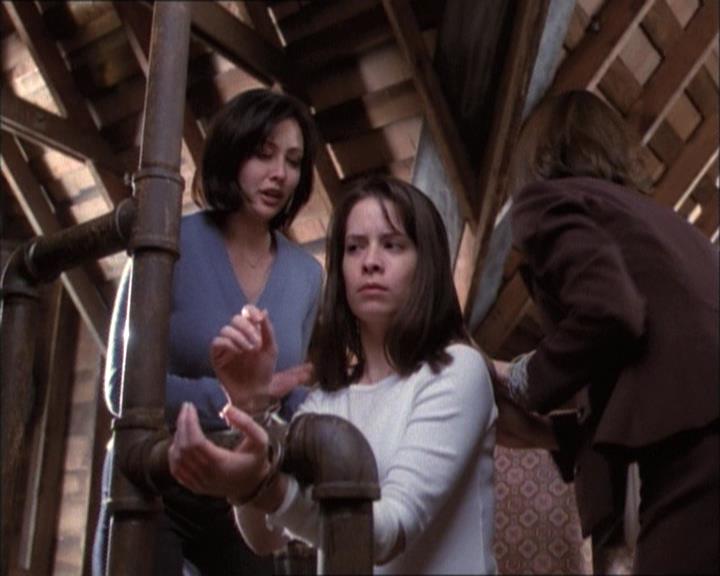 Charmed-Online-dot-net_112TheWendigo2010.jpg Charmed-Online-dot-net_112TheWendigo2010.jpg