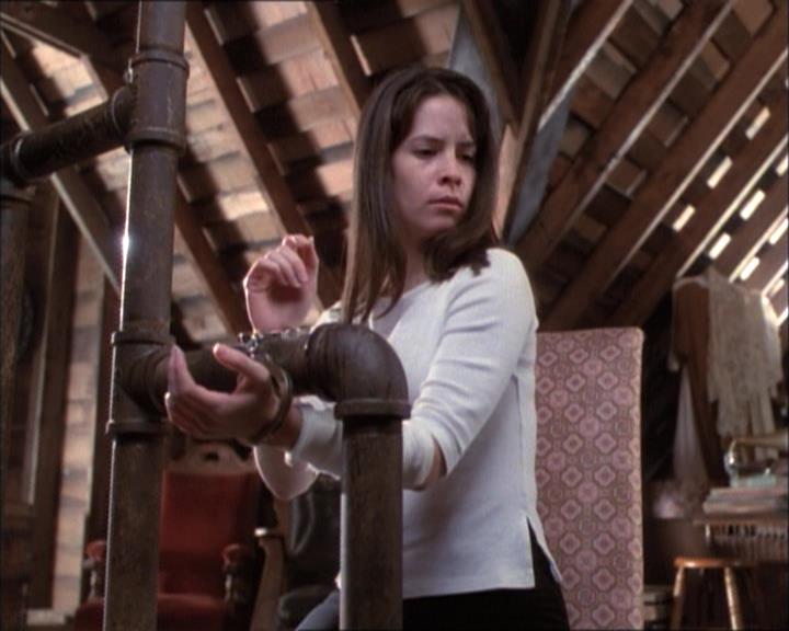 Charmed-Online-dot-net_112TheWendigo2012.jpg Charmed-Online-dot-net_112TheWendigo2012.jpg