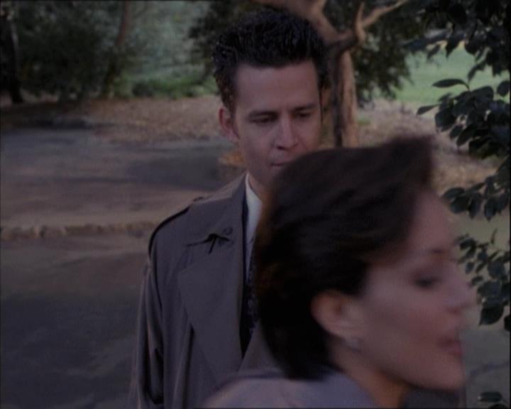 Charmed-Online-dot-net_112TheWendigo2034.jpg Charmed-Online-dot-net_112TheWendigo2034.jpg