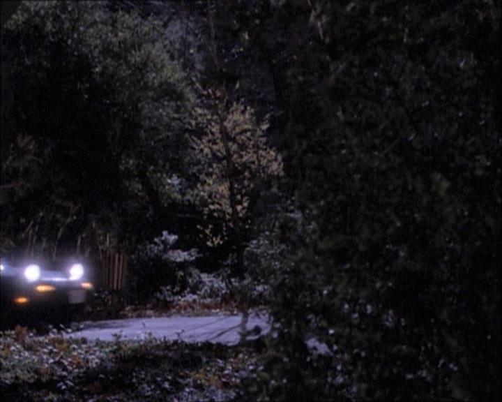 Charmed-Online-dot-net_112TheWendigo2130.jpg Charmed-Online-dot-net_112TheWendigo2130.jpg