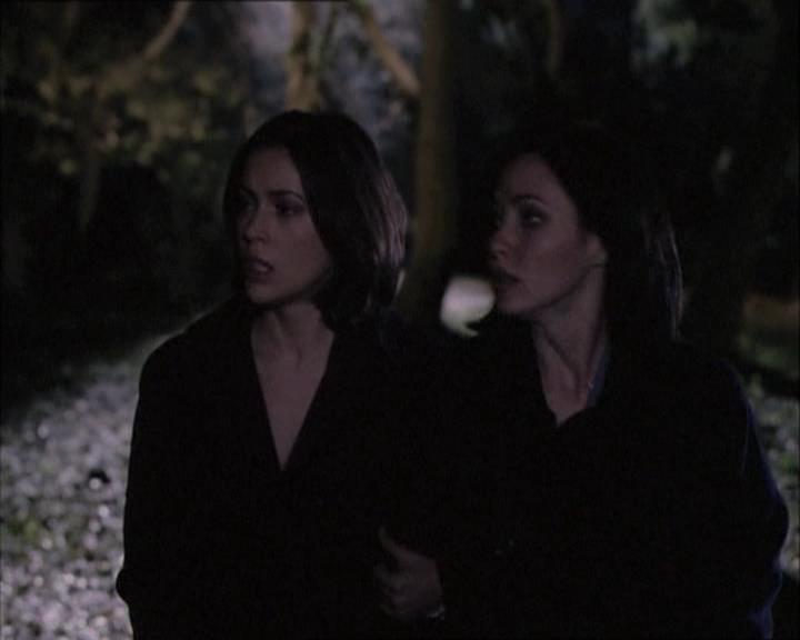 Charmed-Online-dot-net_112TheWendigo2165.jpg Charmed-Online-dot-net_112TheWendigo2165.jpg