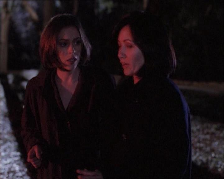 Charmed-Online-dot-net_112TheWendigo2181.jpg Charmed-Online-dot-net_112TheWendigo2181.jpg