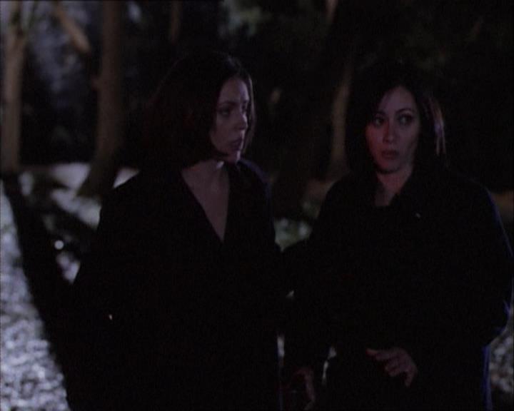 Charmed-Online-dot-net_112TheWendigo2182.jpg Charmed-Online-dot-net_112TheWendigo2182.jpg