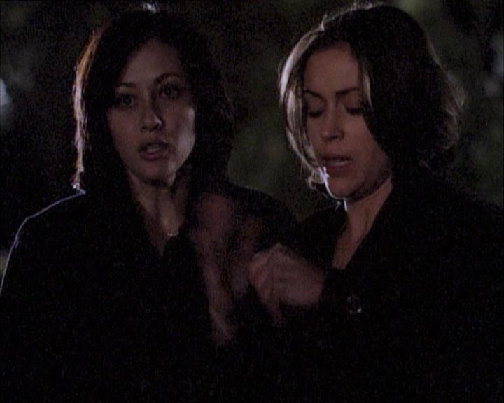 Charmed-Online-dot-net_112TheWendigo2231.jpg
