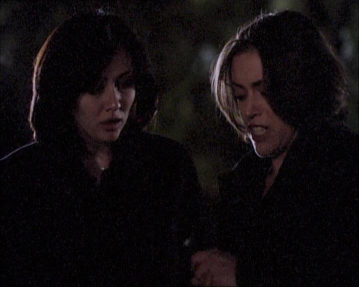 Charmed-Online-dot-net_112TheWendigo2232.jpg
