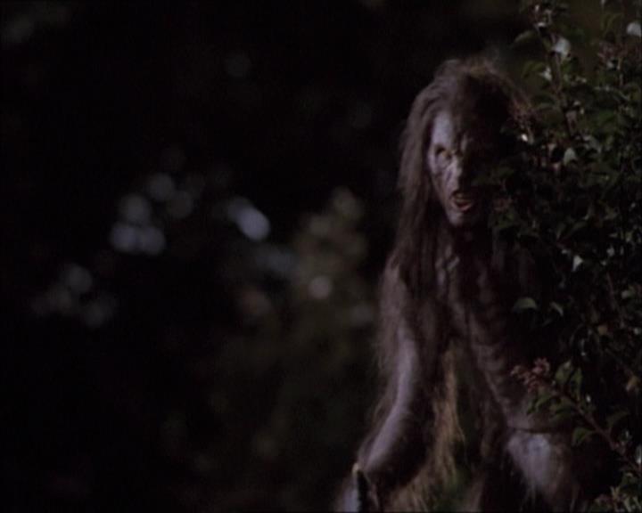 Charmed-Online-dot-net_112TheWendigo2248.jpg