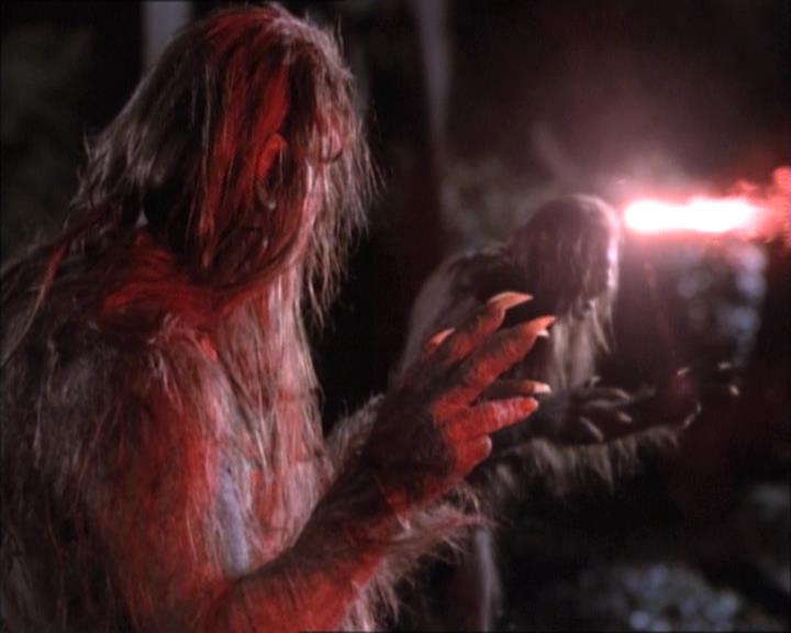 Charmed-Online-dot-net_112TheWendigo2258.jpg Charmed-Online-dot-net_112TheWendigo2258.jpg