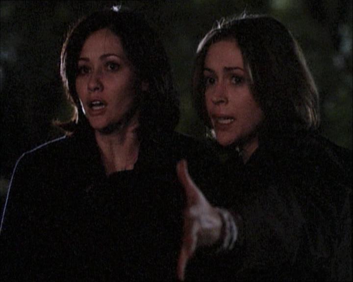 Charmed-Online-dot-net_112TheWendigo2262.jpg Charmed-Online-dot-net_112TheWendigo2262.jpg