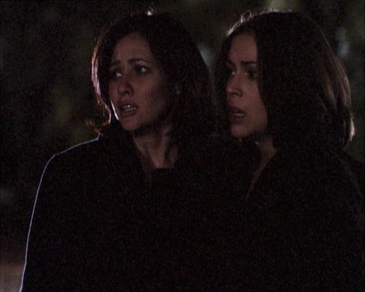 Charmed-Online-dot-net_112TheWendigo2267.jpg Charmed-Online-dot-net_112TheWendigo2267.jpg