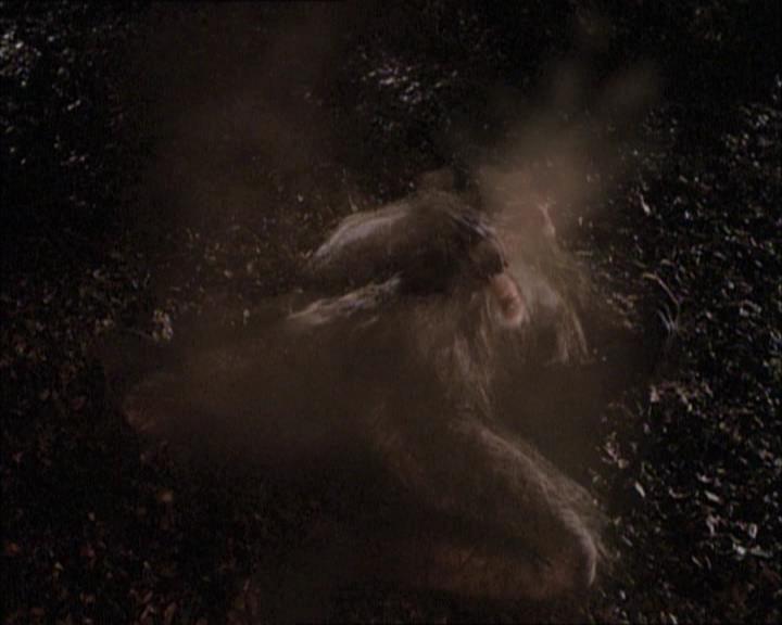 Charmed-Online-dot-net_112TheWendigo2276.jpg Charmed-Online-dot-net_112TheWendigo2276.jpg