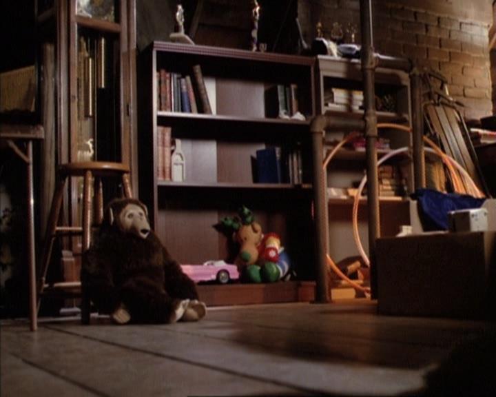 Charmed-Online-dot-net_114SecretsAndGuys0061.jpg Charmed-Online-dot-net_114SecretsAndGuys0061.jpg