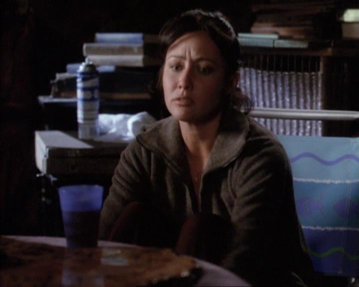 Charmed-Online-dot-net_114SecretsAndGuys0072.jpg Charmed-Online-dot-net_114SecretsAndGuys0072.jpg