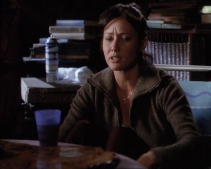 Charmed-Online-dot-net_114SecretsAndGuys0073.jpg Charmed-Online-dot-net_114SecretsAndGuys0073.jpg