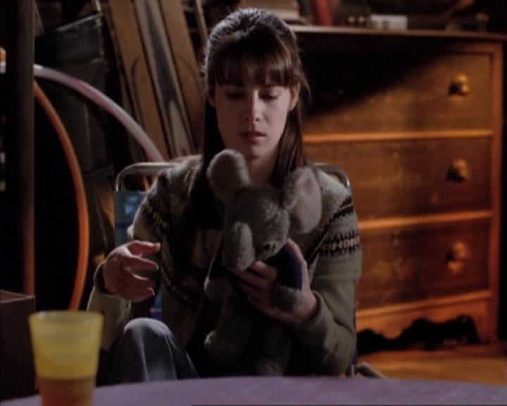 Charmed-Online-dot-net_114SecretsAndGuys0075.jpg Charmed-Online-dot-net_114SecretsAndGuys0075.jpg