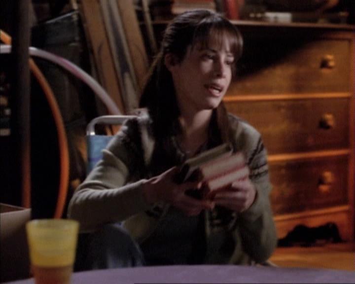 Charmed-Online-dot-net_114SecretsAndGuys0087.jpg Charmed-Online-dot-net_114SecretsAndGuys0087.jpg