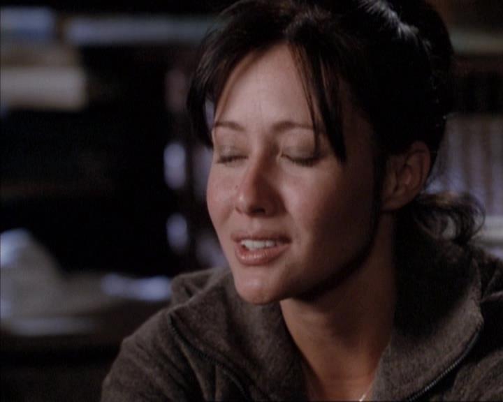 Charmed-Online-dot-net_114SecretsAndGuys0115.jpg Charmed-Online-dot-net_114SecretsAndGuys0115.jpg