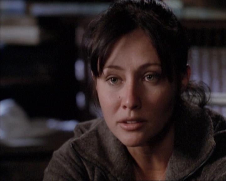 Charmed-Online-dot-net_114SecretsAndGuys0124.jpg Charmed-Online-dot-net_114SecretsAndGuys0124.jpg