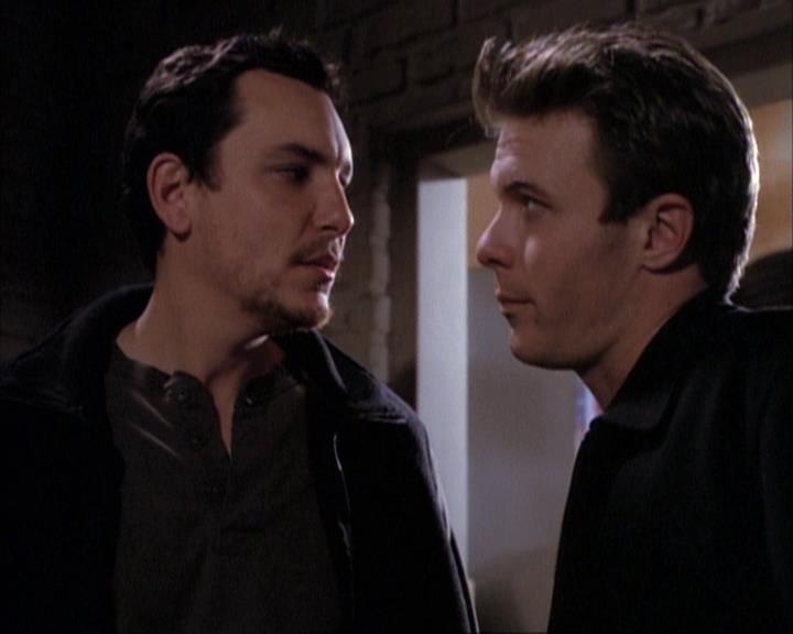 Charmed-Online-dot-net_114SecretsAndGuys0185.jpg Charmed-Online-dot-net_114SecretsAndGuys0185.jpg