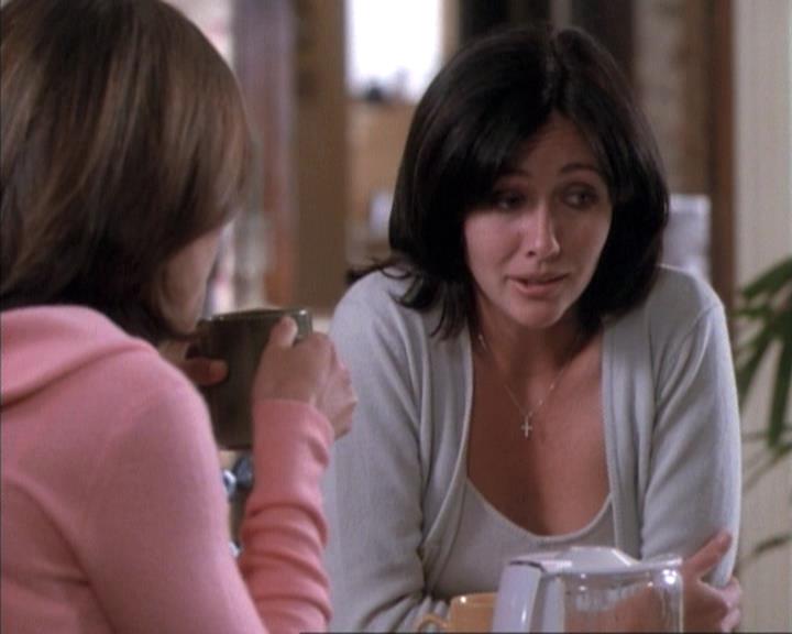 Charmed-Online-dot-net_114SecretsAndGuys0350.jpg Charmed-Online-dot-net_114SecretsAndGuys0350.jpg