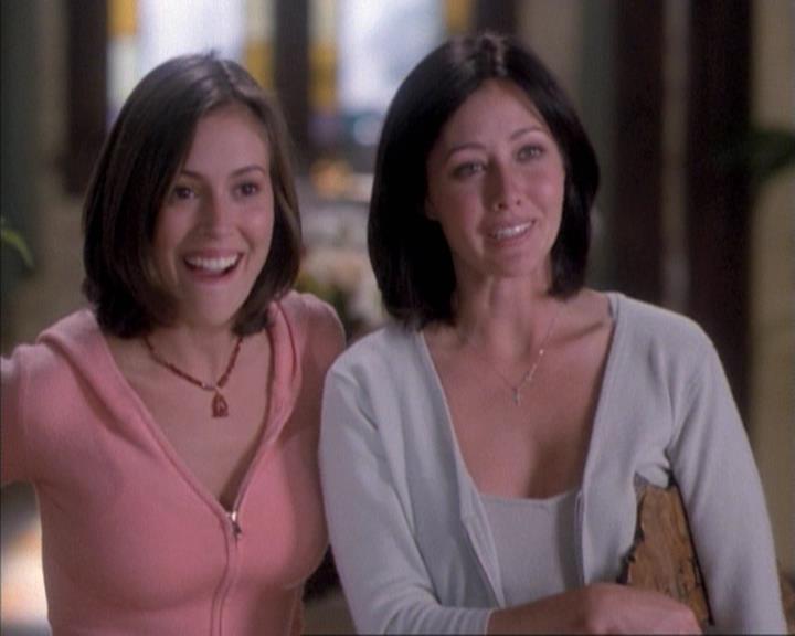 Charmed-Online-dot-net_114SecretsAndGuys0407.jpg Charmed-Online-dot-net_114SecretsAndGuys0407.jpg