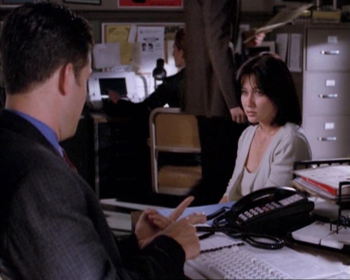 Charmed-Online-dot-net_114SecretsAndGuys0457.jpg Charmed-Online-dot-net_114SecretsAndGuys0457.jpg