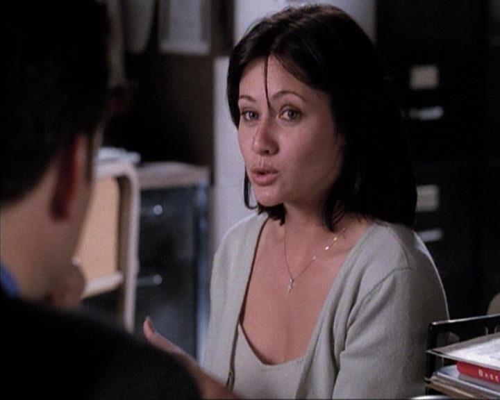 Charmed-Online-dot-net_114SecretsAndGuys0476.jpg Charmed-Online-dot-net_114SecretsAndGuys0476.jpg