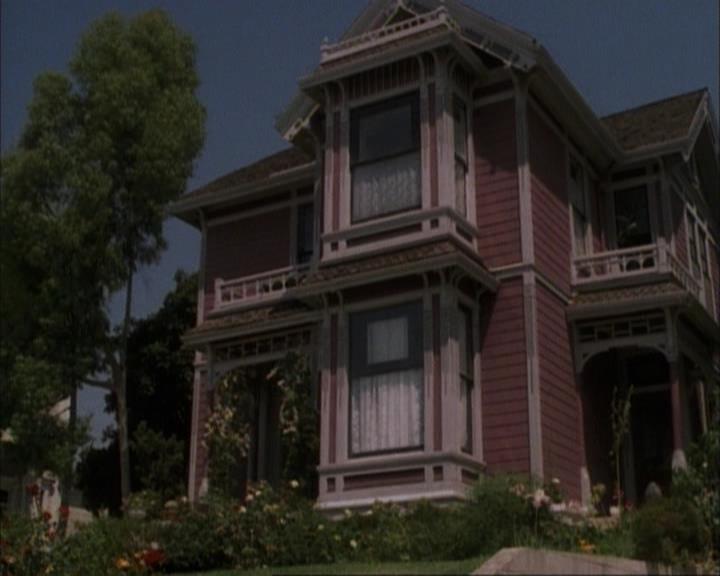 Charmed-Online-dot-net_114SecretsAndGuys0747.jpg Charmed-Online-dot-net_114SecretsAndGuys0747.jpg